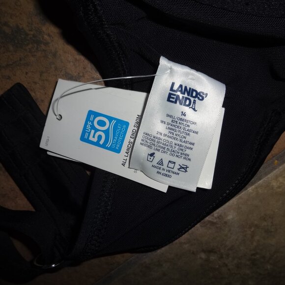 Lands End Women UPF 50 Underwire Twist Bikini Top Black 14 $42 Chlorine resistan - Picture 5 of 7